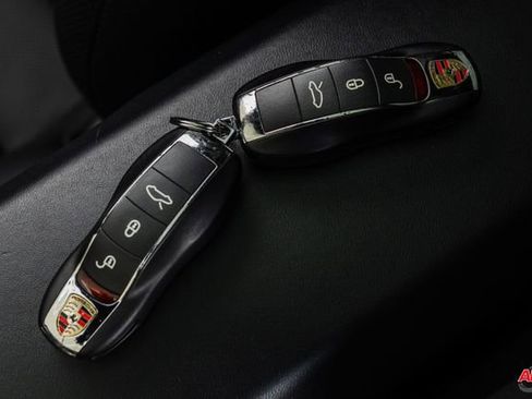 Used 2013 Porsche 911 Carrera RWD image 72