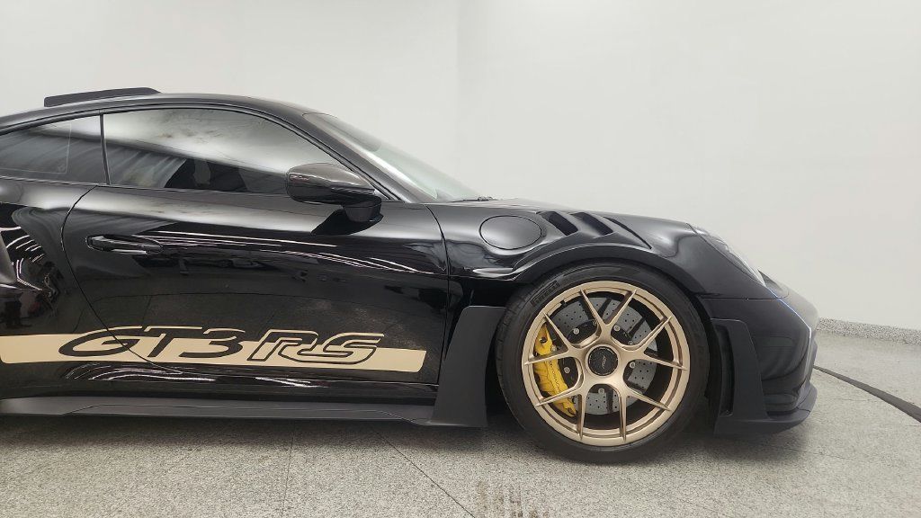 Used 2025 Porsche 911 GT3 RS RWD image 29