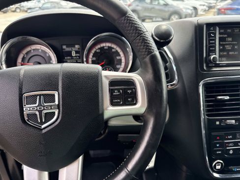 Used 2016 Dodge Grand Caravan R/T w/ Safety Sphere Group FWD image 26
