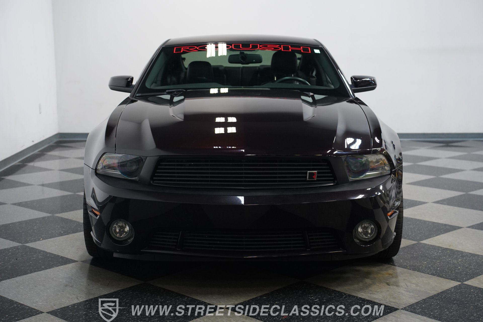 Used 2012 Ford Mustang GT Premium w/ HID Headlamps & Security Pkg RWD image 17