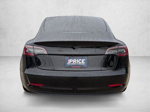 Used 2019 Tesla Model 3 Standard Range image 7