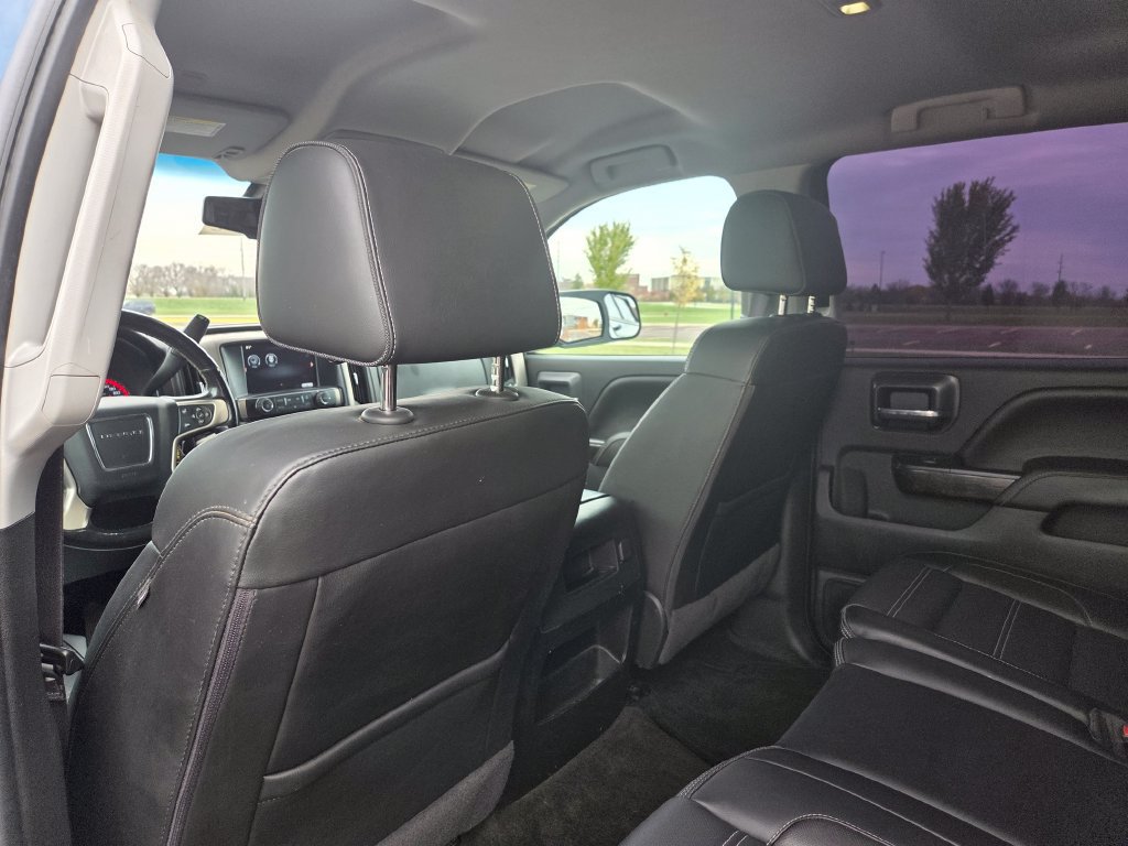 Used 2016 GMC Sierra 2500 Denali w/ Suspension Package, Off-Road AWD/4WD image 35