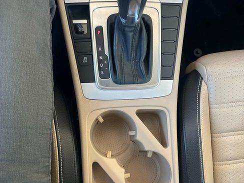 Used 2014 Volkswagen CC Sport image 16