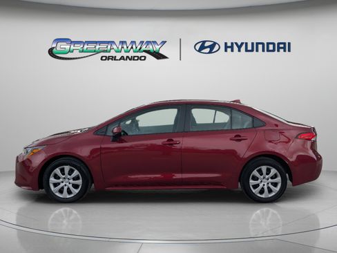 Used 2024 Toyota Corolla LE FWD image 5