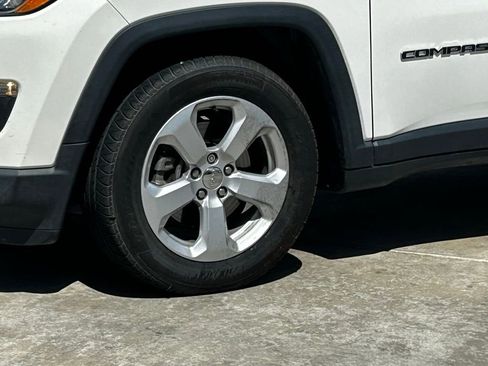 Used 2020 Jeep Compass Latitude image 4