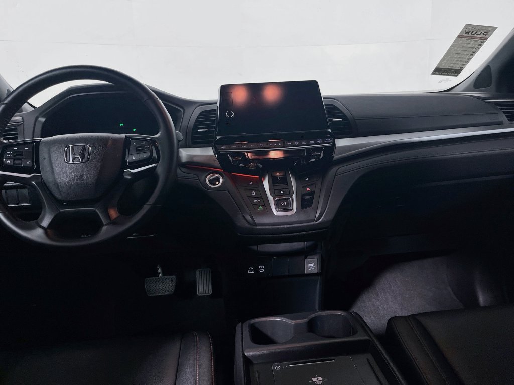 Used 2025 Honda Odyssey Sport-L image 25