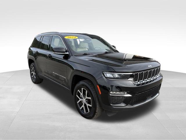Used 2024 Jeep Grand Cherokee Limited AWD/4WD image 8