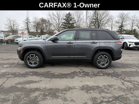 Used 2022 Jeep Grand Cherokee Trailhawk w/ Advanced Protech Group II image 2