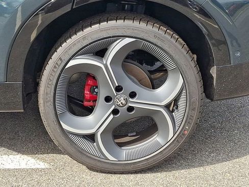 New 2026 Alfa Romeo Tonale Base w/ Quick Order Package 23H Volce image 5