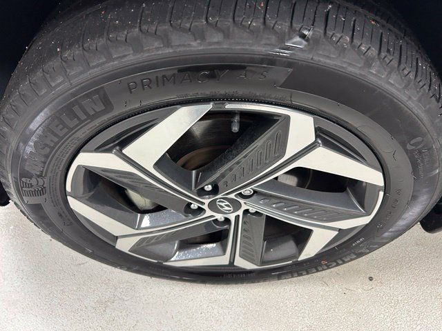 Used 2023 Hyundai Tucson SEL w/ Convenience Package AWD/4WD image 9