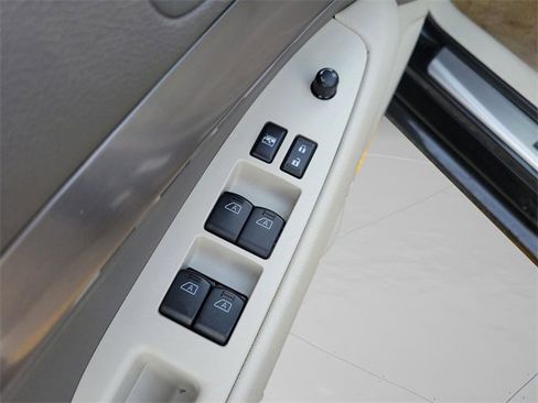 Used 2015 INFINITI Q40 w/ Moonroof Package image 13