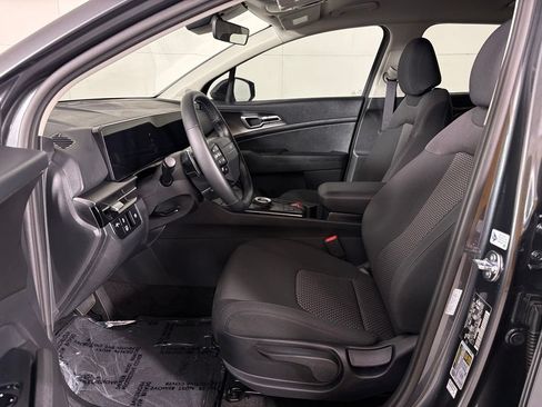 New 2026 Kia Sportage LX FWD image 15