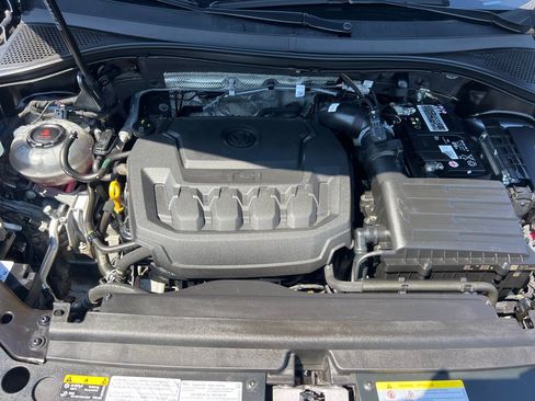 Used 2022 Volkswagen Tiguan SE R-Line AWD/4WD image 47