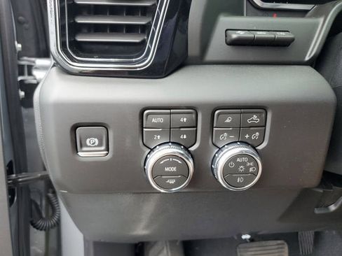 New 2026 GMC Sierra 2500 AT4 w/ AT4 Premium Plus Package AWD/4WD image 31
