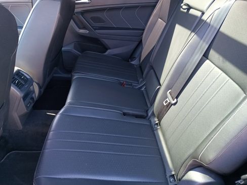 Used 2023 Volkswagen Tiguan SE R-Line image 21