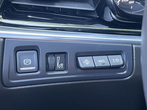 Used 2025 Cadillac XT6 Premium Luxury w/ Platinum Package AWD/4WD image 26