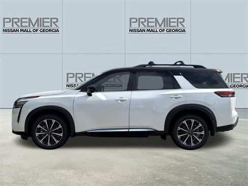New 2026 Nissan Pathfinder Platinum FWD image 22