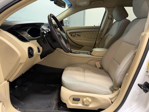 Used 2016 Ford Taurus SEL FWD image 11