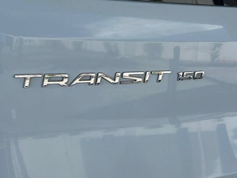 Used 2018 Ford Transit 150 130 Medium Roof RWD image 19