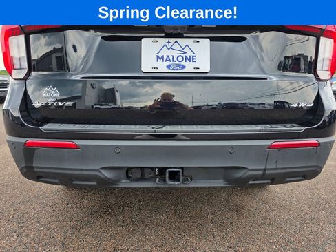 Used 2026 Ford Explorer Active AWD/4WD image 16