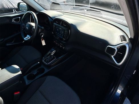Used 2021 Kia Soul S image 31