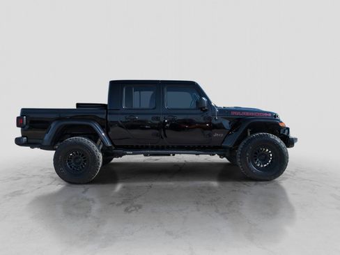 Used 2023 Jeep Gladiator Rubicon w/ Cold Weather Group image 9