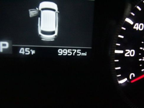 Used 2022 Kia Telluride LX image 21