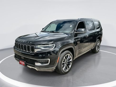Used 2022 Jeep Wagoneer Series III w/ Premium Group I AWD/4WD image 1