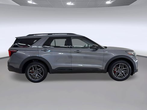 Certified 2025 Ford Explorer ST-Line w/ ST-Line Street Pack AWD/4WD image 8
