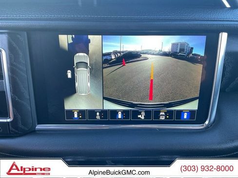 Used 2024 GMC Yukon Denali image 16