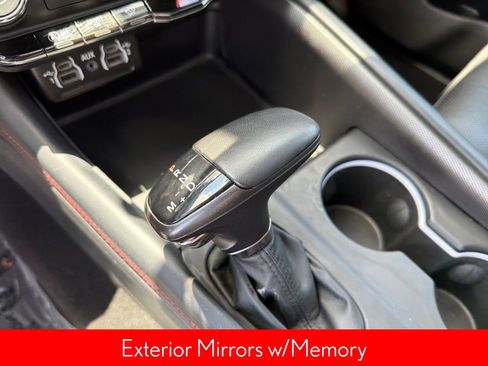 Used 2024 Dodge Durango GT RWD image 26