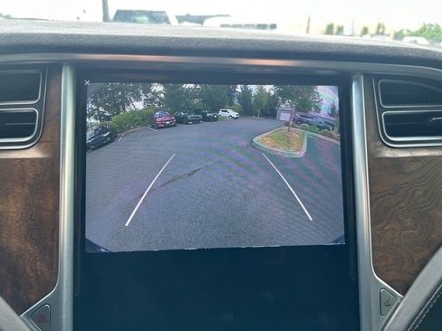 Used 2016 Tesla Model X 90D AWD/4WD image 18