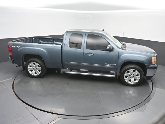 Used 2008 GMC Sierra 1500 SLT w/ SLT Preferred Package AWD/4WD image 41
