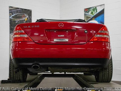 Used 1998 Mercedes-Benz SLK 230 image 21
