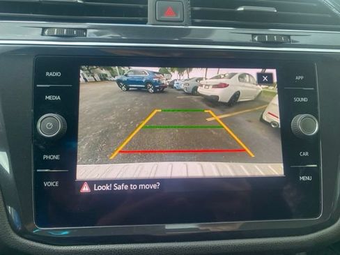 Used 2022 Volkswagen Tiguan SE FWD image 20