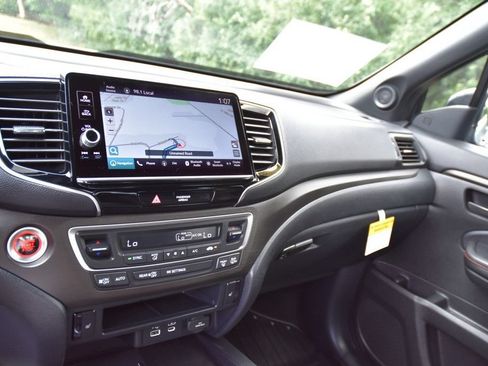 Used 2024 Honda Ridgeline TrailSport image 26