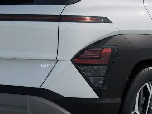 New 2026 Hyundai Kona Limited FWD image 10