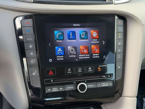 Used 2023 INFINITI QX50 Luxe FWD image 22