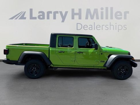 New 2025 Jeep Gladiator Sport image 28