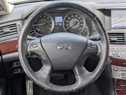 Used 2017 INFINITI Q70 L 3.7 image 20