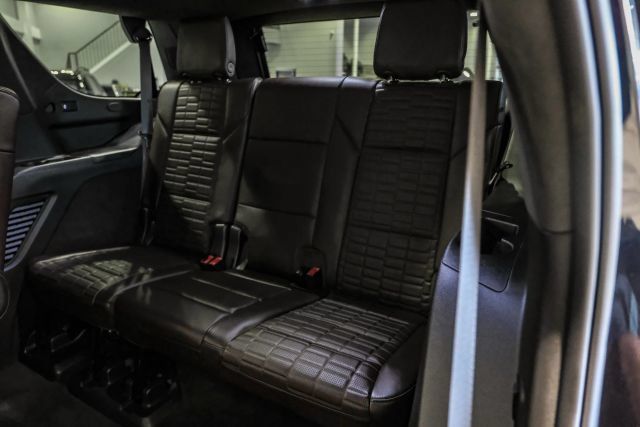 Used 2022 Cadillac Escalade Premium Luxury Platinum AWD/4WD image 41