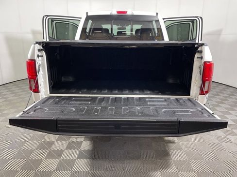 Used 2018 Ford F150 Lariat w/ Equipment Group 502A Luxury image 21