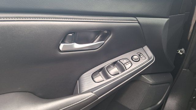 Certified 2023 Nissan Sentra SV FWD image 17