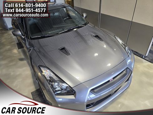 Used 2009 Nissan GT-R Premium image 7