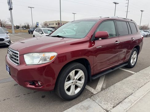 Used 2010 Toyota Highlander Limited image 3
