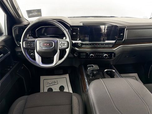 Used 2024 GMC Sierra 1500 Elevation w/ Preferred Package image 20