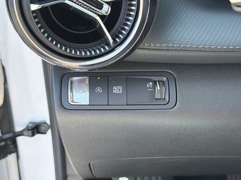 Used 2025 Chevrolet Equinox LT FWD image 20
