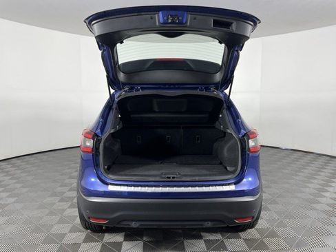 Used 2022 Nissan Rogue Sport SV FWD image 42
