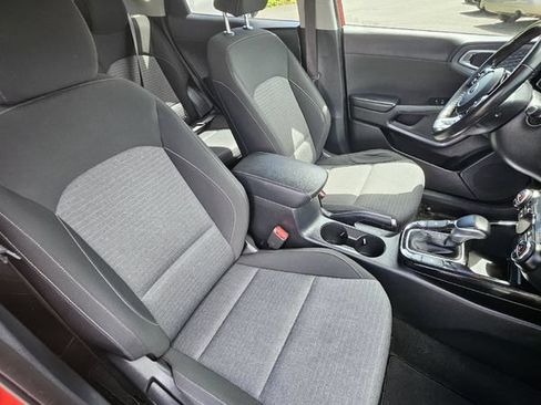 Used 2020 Kia Soul EX FWD image 18