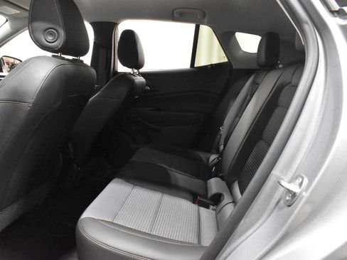 Used 2024 Chevrolet Trax LT w/ Driver Confidence Package FWD image 7
